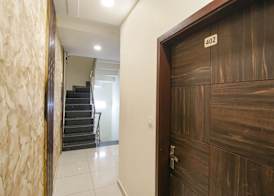 FabHotel Spring - Nr Golden Temple 5