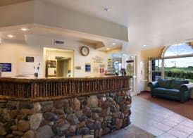 Microtel Inn & Suites by Wyndham Bozeman 2