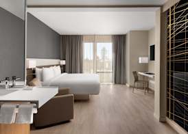 AC Hotel by Marriott Santa Rosa Sonoma Wine Country 4