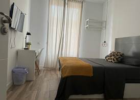 hostal plaza de el sol 4