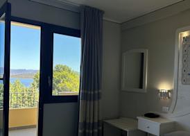 Hotel Cala Dei Pini 5