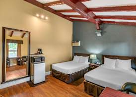 Econo Lodge Hotel Brossard 4