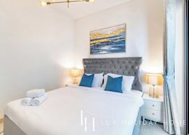 LUX The Executive Sobha Suite 2 2