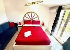 New Naxian Holidays 4