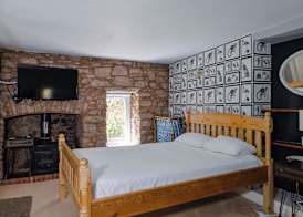 Rock Inn 5
