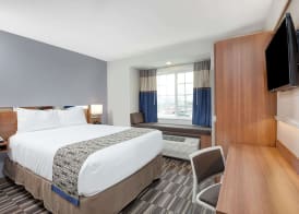 Microtel Inn & Suites by Wyndham Philadelphia Airport Ridley Park 4