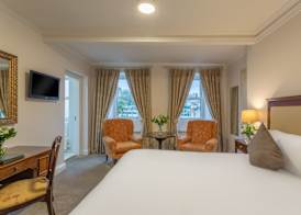 Dooley's Hotel 5