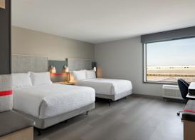 avid hotel Oak Creek by IHG 5
