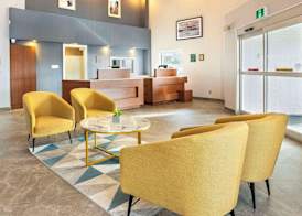 Quality Suites 3
