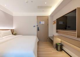 Huanyi Hotel 5
