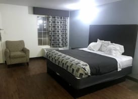 Regency Inn 5