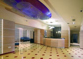 Hotel Akord - Free Parking & Metro Access 2