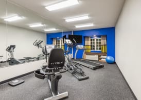 Microtel Inn & Suites by Wyndham New Martinsville 5