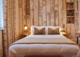 The Black Lion Pub & Boutique Guesthouse 3