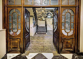 New Town Hotel 4