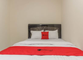 RedDoorz Plus near RS PMI Bogor 4