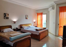Golden Rose Hotel 4