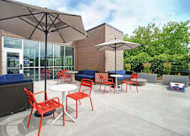 Tru By Hilton Grand Rapids Airport 5