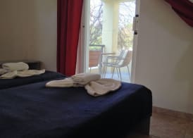 Manine Apartments 4