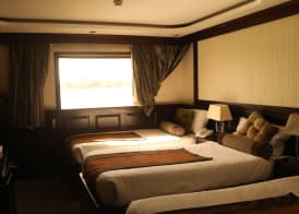 River Boat 4