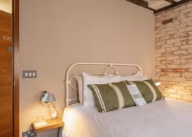 Rocksalt Rooms 3