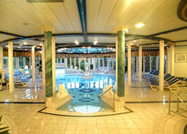 Burghotel Am Hohen Bogen 4