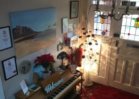 The Lyndsay Guest House 3