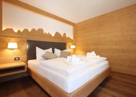 DOLOMITES B&B - Suites, Apartments and SPA 4