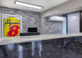 Super 8 by Wyndham Nashville West 4