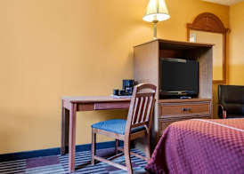 Rodeway Inn University 3