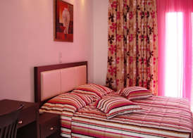 Elena Studios & Suites 5