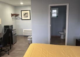 Americas Best Value Inn Greenbush Albany 4