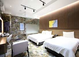 Almond Hotel Busan Station 3