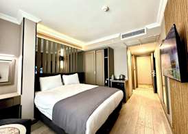 Aven Hotel 5