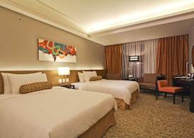 The Bellevue Manila 5