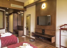 KPM TRIPENTA HOTEL 5