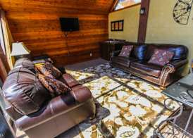 Skiers Lodge 2