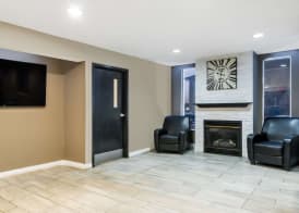 Super 8 by Wyndham Indianapolis/NE/Castleton Area 2