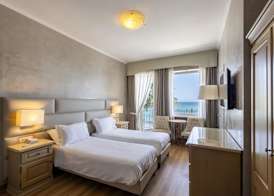 B&B HOTEL Diano Marina Palace 2