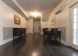 Historic Streetcar Inn 2