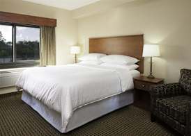 Four Points By Sheraton Fort Myers Airport 4