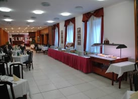 B39 Benczúr Apartment 4