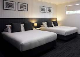 Settlers Inn 4