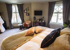 Kings Arms Hotel 2