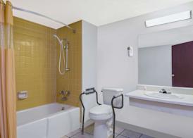 Days Inn by Wyndham Mt. Sterling 2