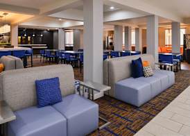 Country Inn & Suites by Radisson, Brown Deer - Milwaukee North 4