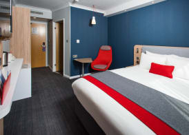 Holiday Inn Express LONDON - LUTON AIRPORT by IHG 3