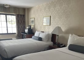 SureStay Plus by Best Western Woodbury Inn 5