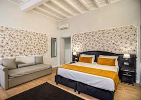 Relais Fontana Di Trevi Hotel 5