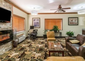 Quality Inn at Collins Road - Cedar Rapids 4